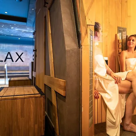 Sitno Forest - Family Friendly Hotel Vyhne