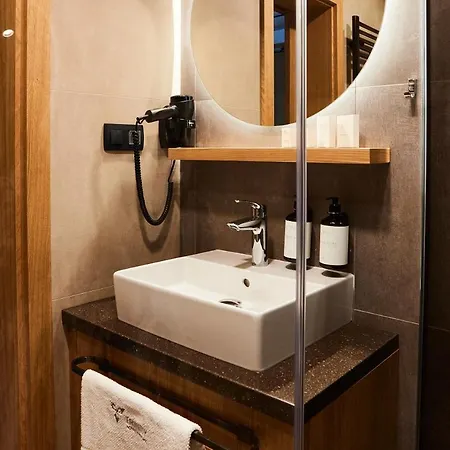 Hotel Sitno Forest - Family Friendly Vyhne