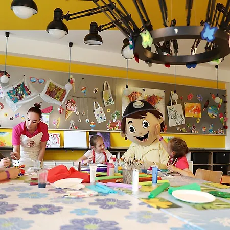 Hotel Sitno Forest - Family Friendly Vyhne